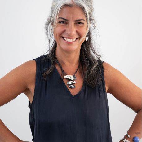 Mariana Stange