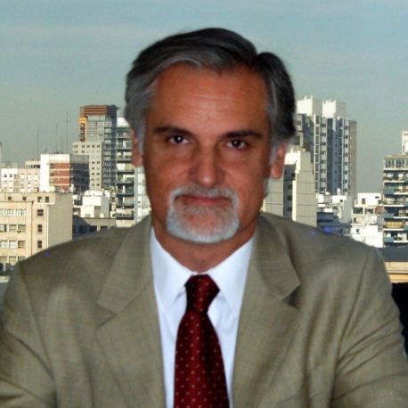 GUSTAVO LLAMBIAS