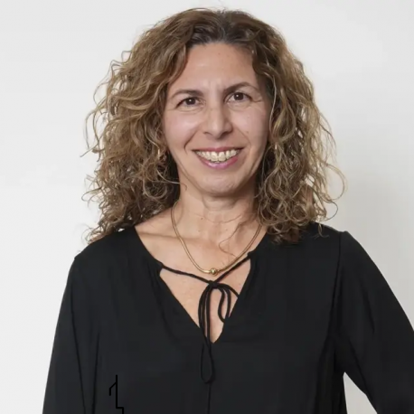 ANALÍA MIKATI