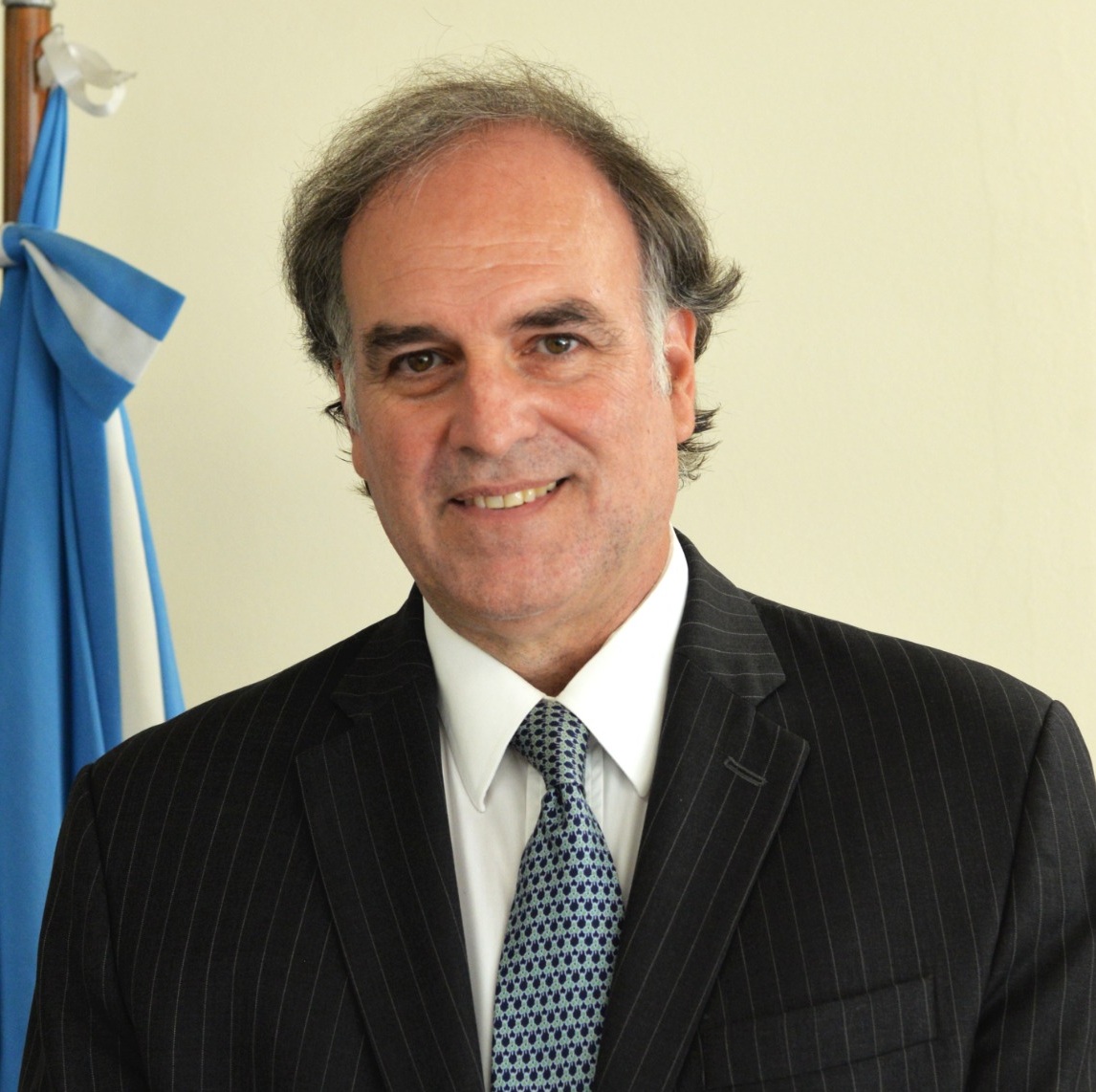 Roberto E. Silva